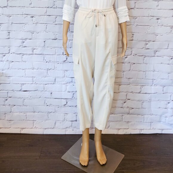 BR SPORT, Cream coloured wide leg performance cargo pant - Picture 6 of 15